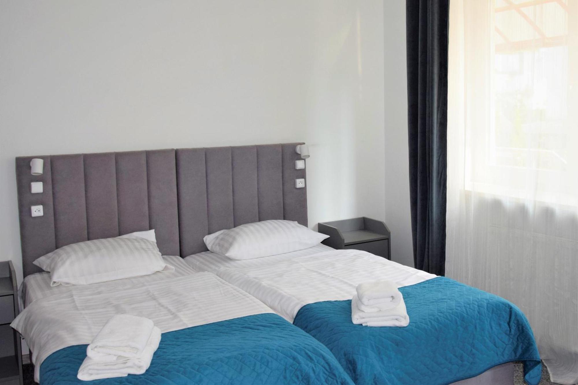 Victoria 3* Warszawa